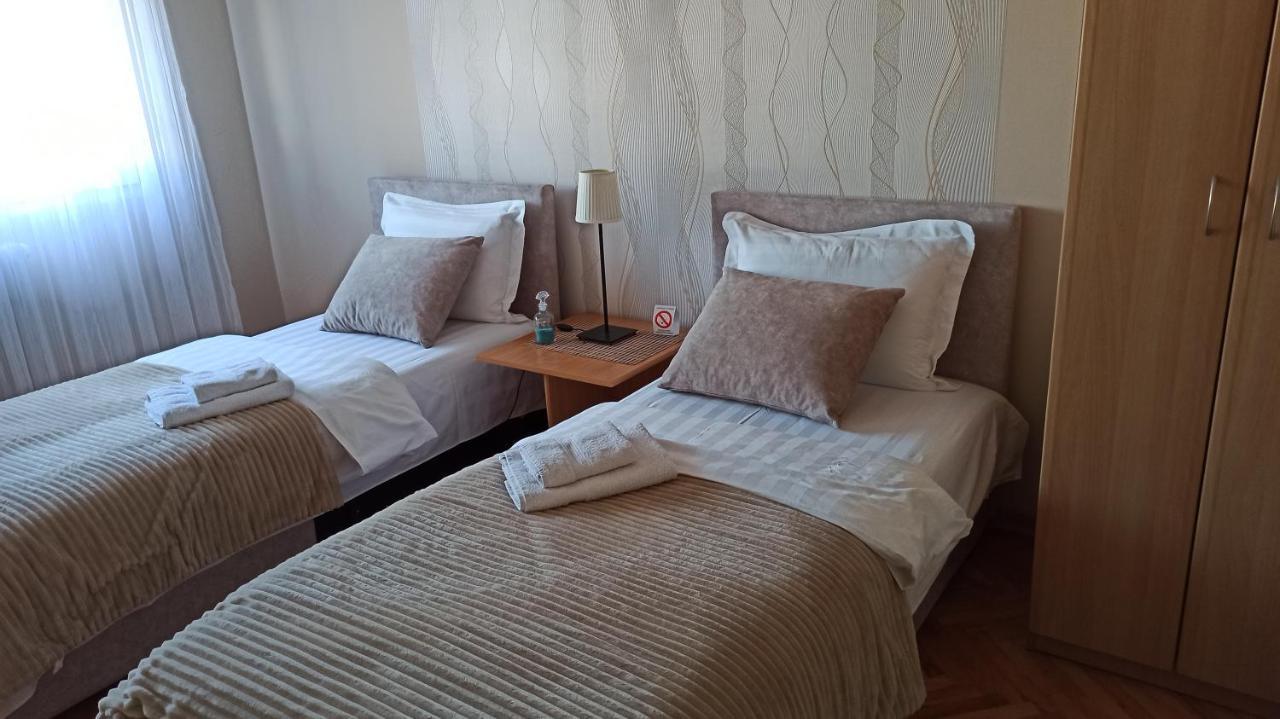 Community Park Apartment Nisz Zewnętrze zdjęcie